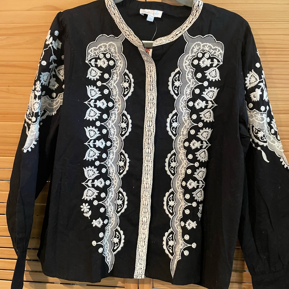 Elegant Black and White Embroidered Blouse